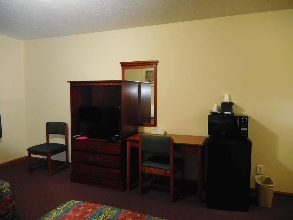 Attica Inn Luaran gambar
